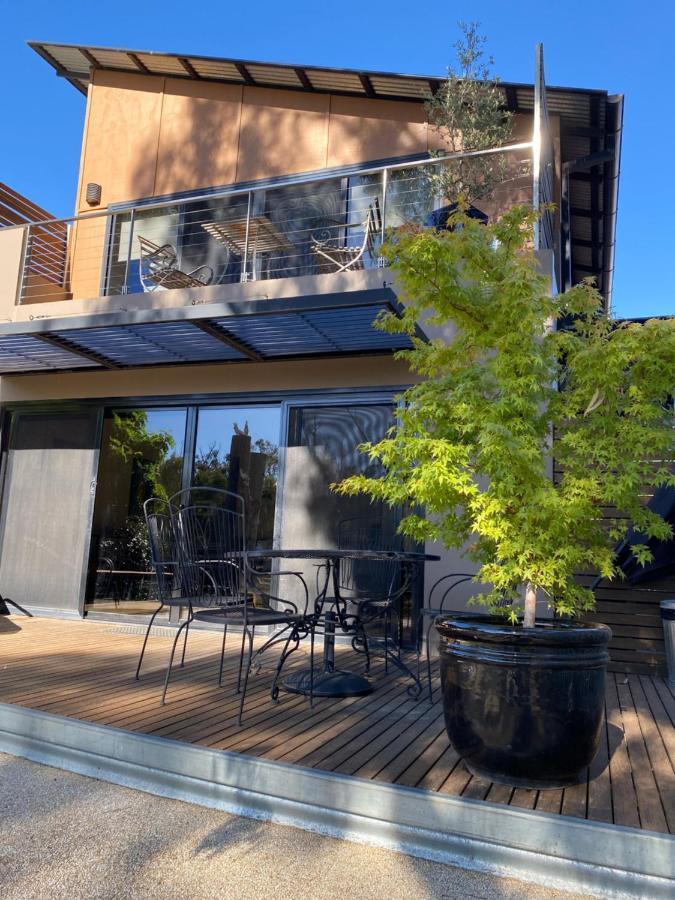 Adelphi Apartments 3 Or 3A - Downstairs 2 Bedroom Or Upstairs King Studio With Balcony Echuca Exterior photo