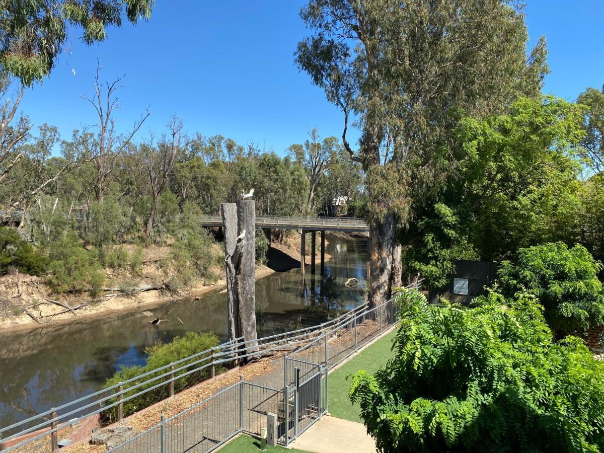 Adelphi Apartments 3 Or 3A - Downstairs 2 Bedroom Or Upstairs King Studio With Balcony Echuca Exterior photo