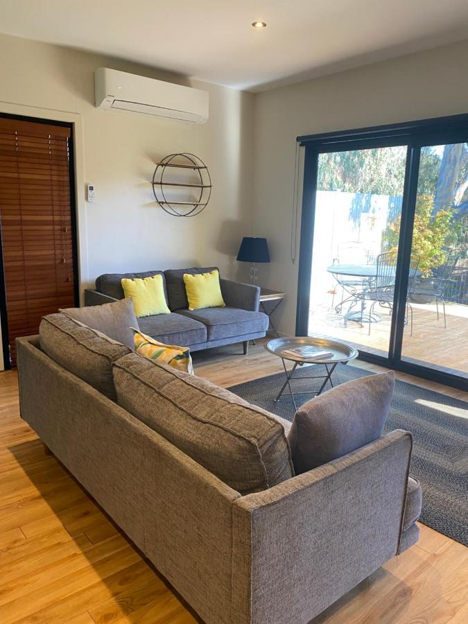 Adelphi Apartments 3 Or 3A - Downstairs 2 Bedroom Or Upstairs King Studio With Balcony Echuca Exterior photo